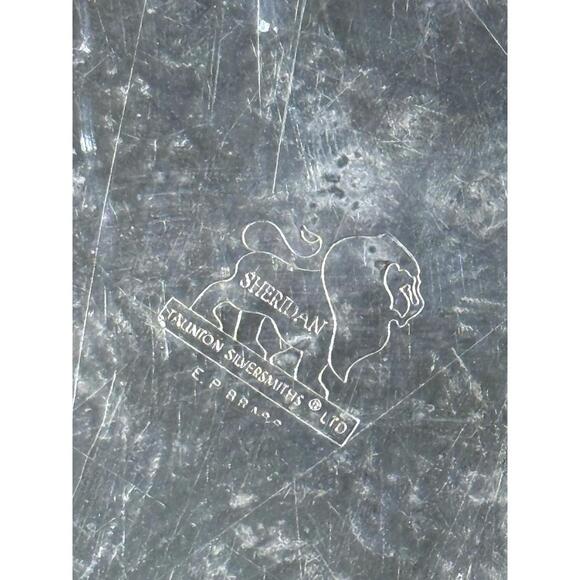 Vintage round silverplate serving tray by Fenton Silversmiths Ltd, Canada. - Picture 5 of 6